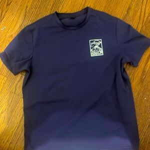 It's navy blue from SHEIN very good smells good and looks good on you 🔥